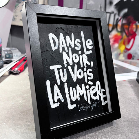 Dans le noir I Œuvre originale encadrée de L’oiseau noir 13x18