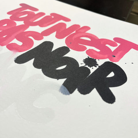 J'écris en rose I Œuvre originale de L’oiseau noir 30x42